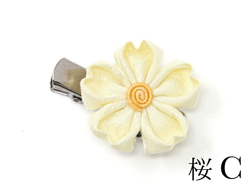 つまみ細工のミニミニクリップ 桜 / C