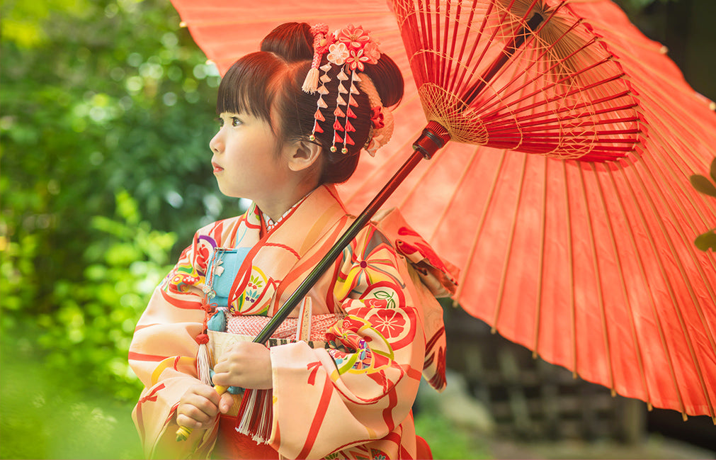 番傘を持つ 七五三の撮影